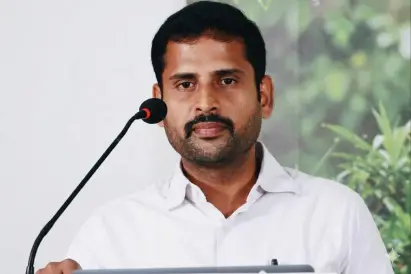 Dr. M. D. Ilavarasan Demonstrates Pediatric Orthopedic Surgical Technique at TNOACON 2026