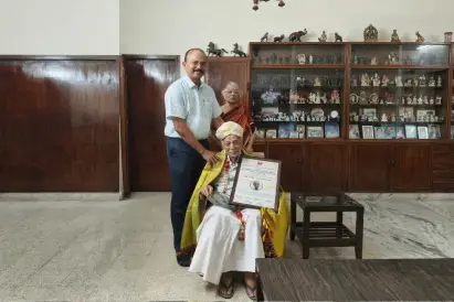 Dr. M. Edwin Fernando Represents ISNSC to Confer Lifetime Achievement Award